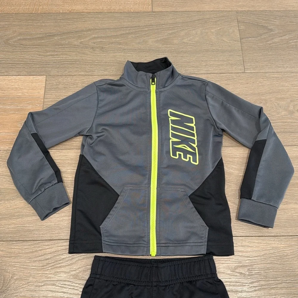 NIKE KIDS Gray Black Color Block Dri-Fit Full Zip Jacket Jogger 2-Piece Set 4T‎